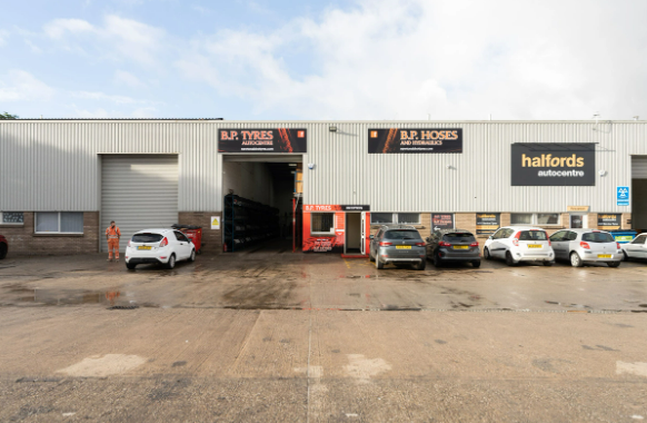 B P Tyres Ltd Store Image